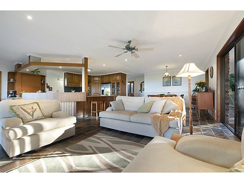 4 Bellwood Court, Kiels Mountain QLD 4559