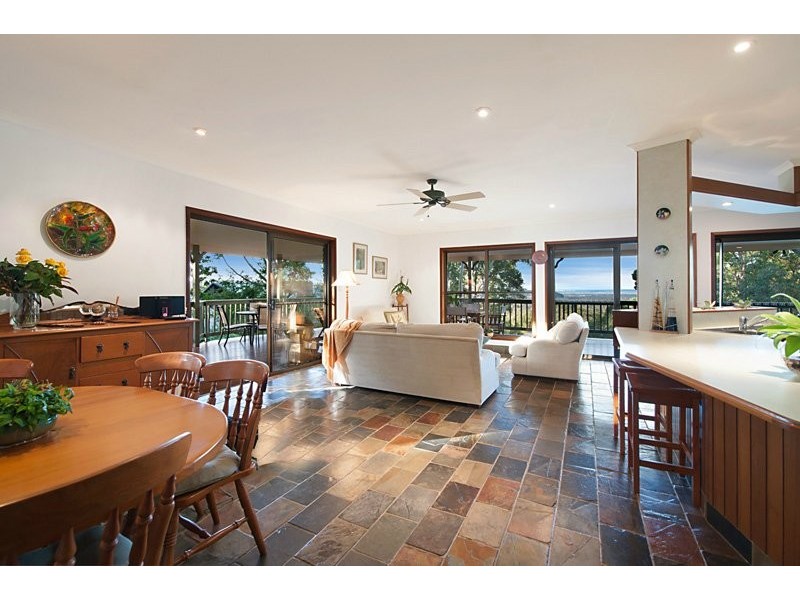 4 Bellwood Court, Kiels Mountain QLD 4559