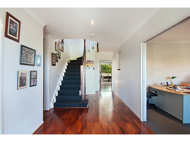15 Selkirk Way, Peregian Springs QLD 4573