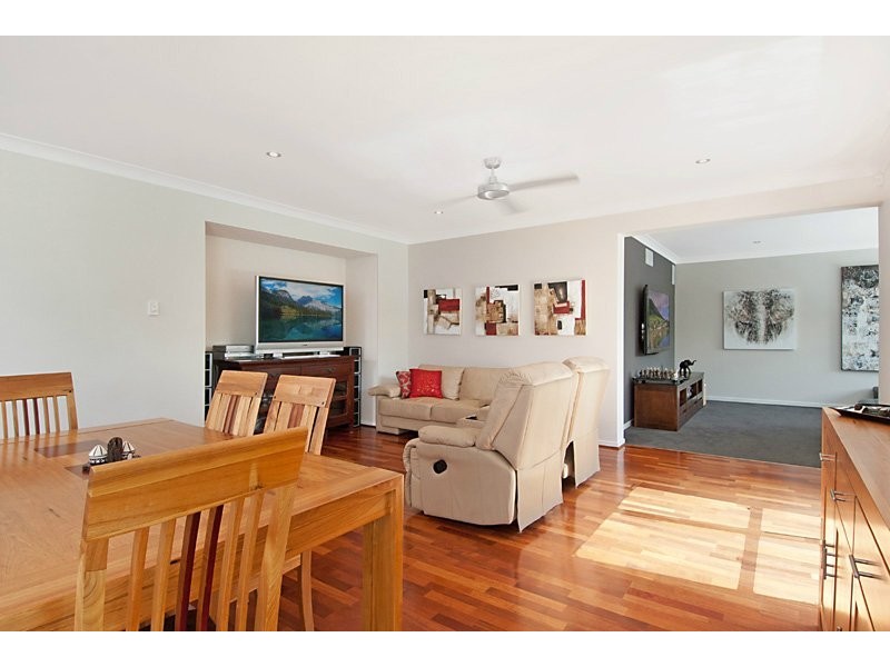 15 Selkirk Way, Peregian Springs QLD 4573