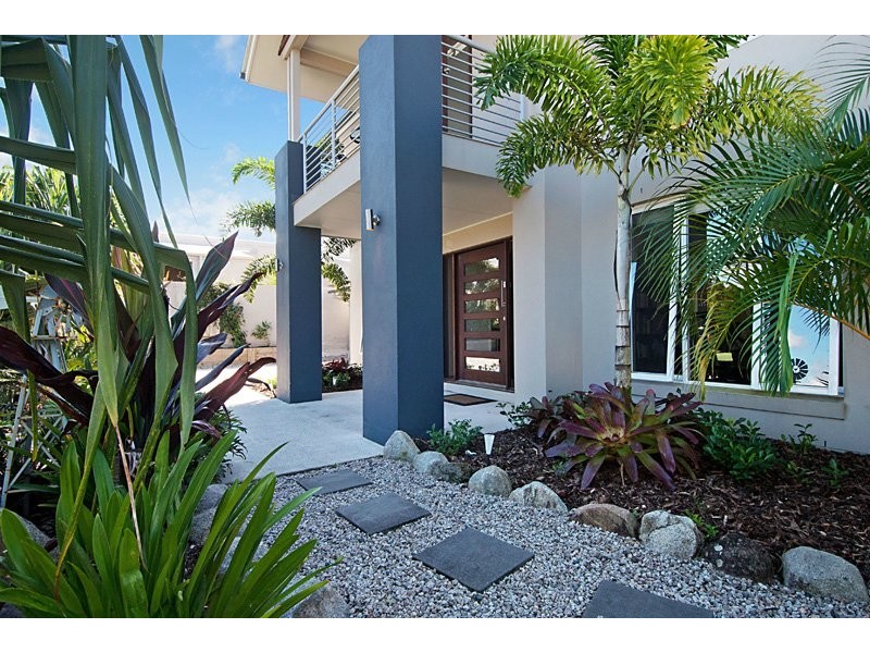 15 Selkirk Way, Peregian Springs QLD 4573