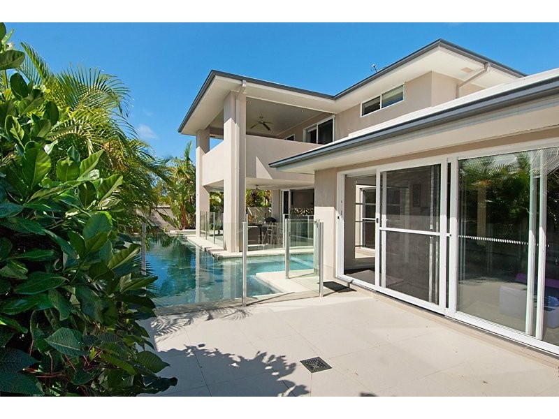 15 Selkirk Way, Peregian Springs QLD 4573