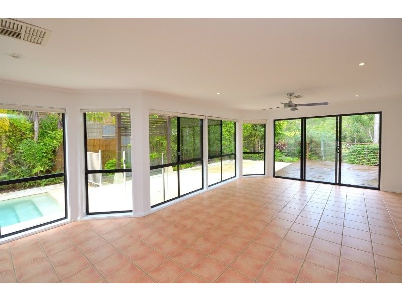 16 Dun St, Tewantin QLD 4565