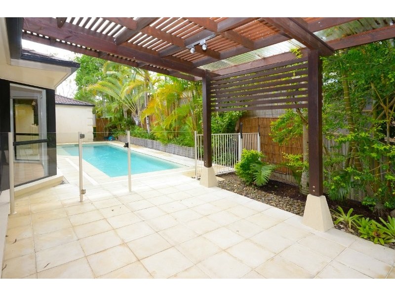 16 Dun St, Tewantin QLD 4565