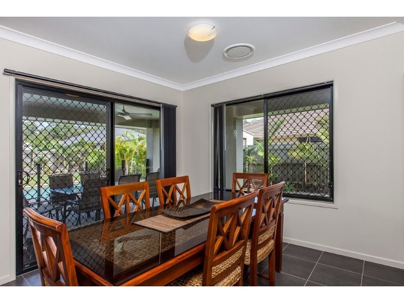 17 Maidenhair Dr, Beerwah QLD 4519