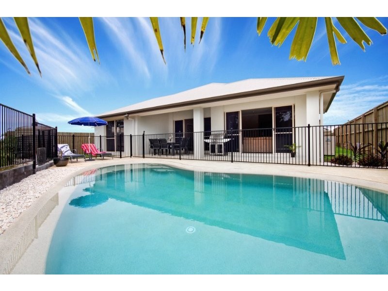 67 Balgownie Dve, Peregian Springs QLD 4573