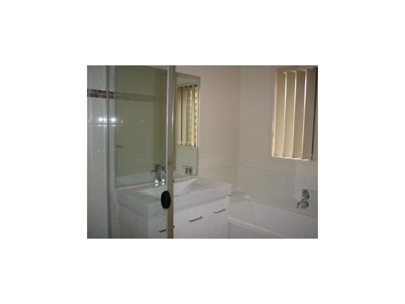 4/51 Silky Oak Dr, Morayfield QLD 4506