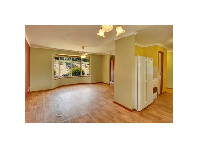 21 Yvonne Street, Highworth QLD 4560