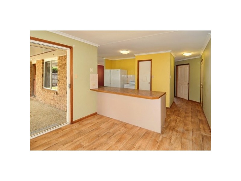 21 Yvonne Street, Highworth QLD 4560