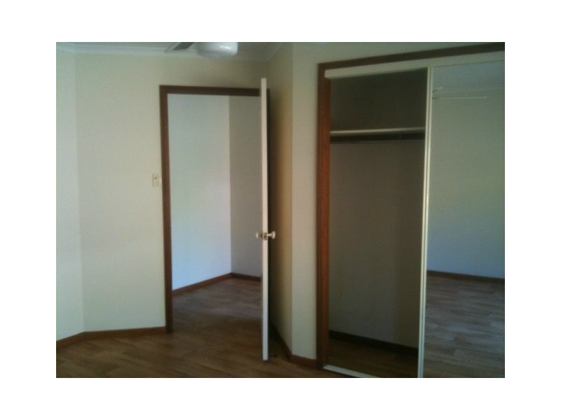 21 Yvonne Street, Highworth QLD 4560