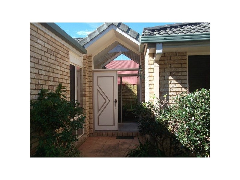 11 Sorbonne Close, Sippy Downs QLD 4556