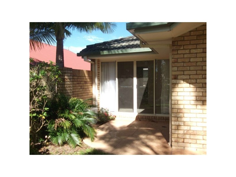 11 Sorbonne Close, Sippy Downs QLD 4556