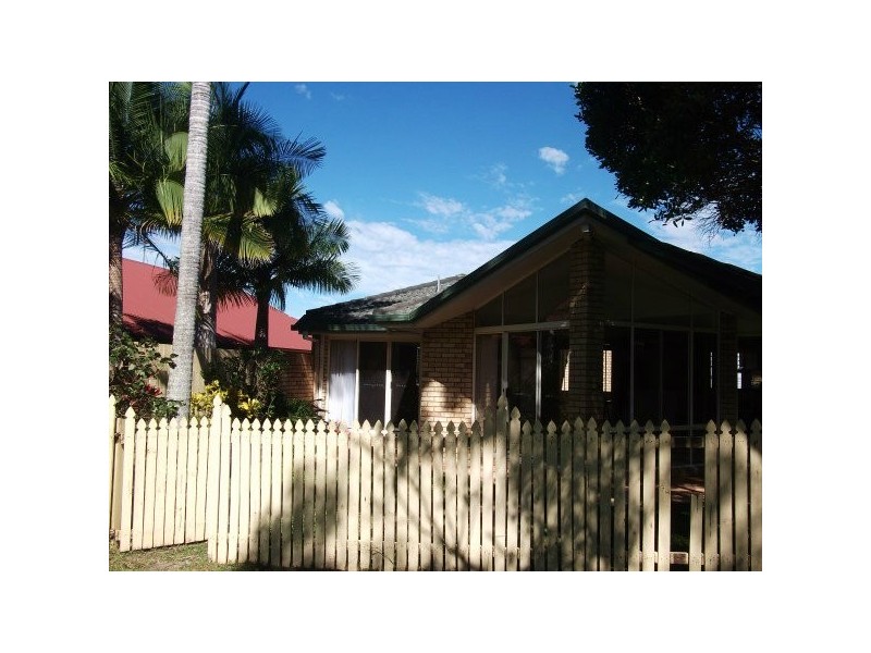 11 Sorbonne Close, Sippy Downs QLD 4556