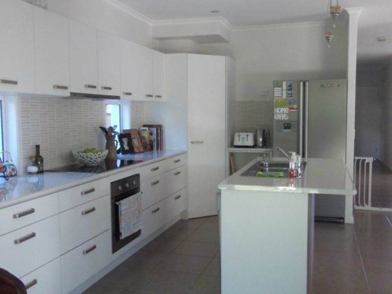 11 Waterville Way, Peregian Springs QLD 4573