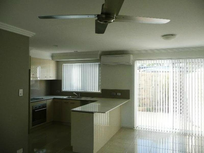 6/21-23 Thompson Cres, Clontarf QLD 4019