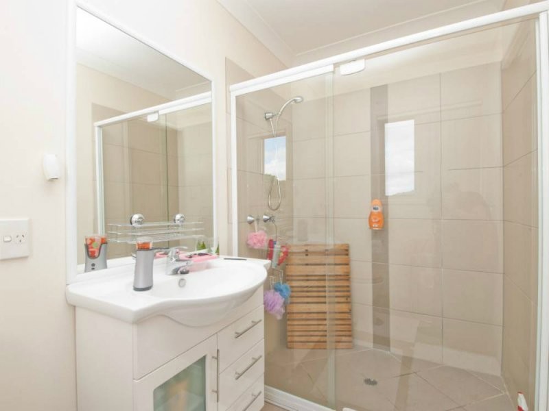 2/76a Carter Rd, Nambour QLD 4560