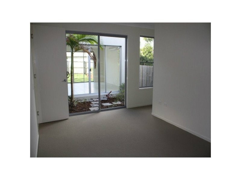 17 Dornoch Way, Peregian Springs QLD 4573