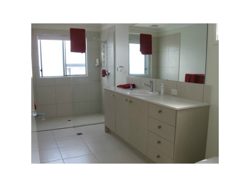 17 Dornoch Way, Peregian Springs QLD 4573