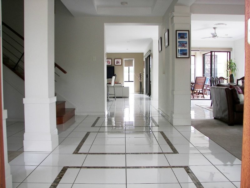 2 Eastbank Tce, Helensvale QLD 4212