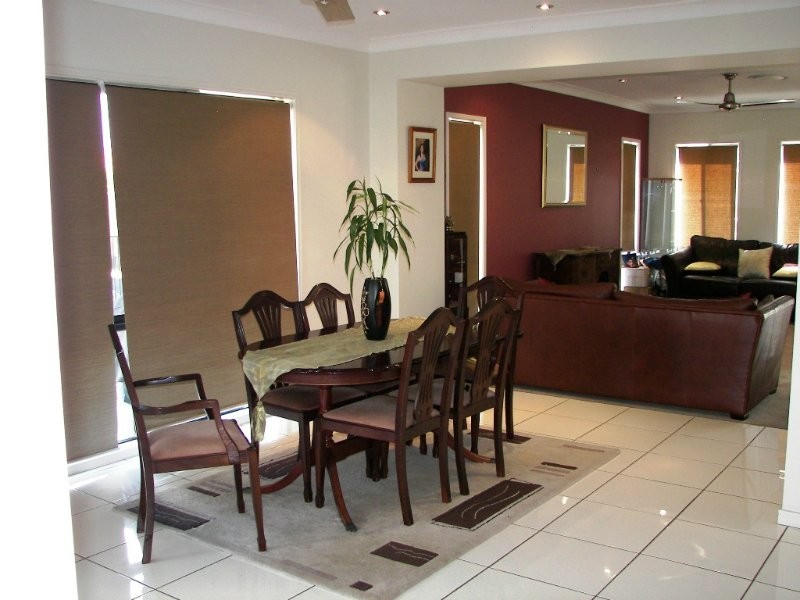 2 Eastbank Tce, Helensvale QLD 4212
