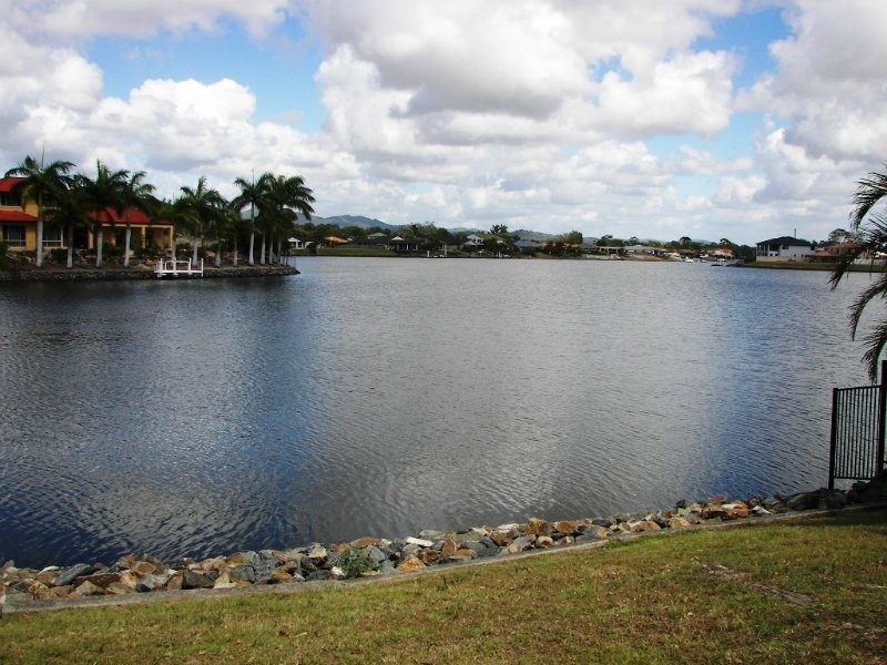 2 Eastbank Tce, Helensvale QLD 4212