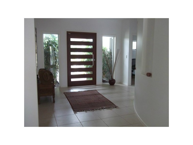4 Dornoch Way, Peregian Springs QLD 4573