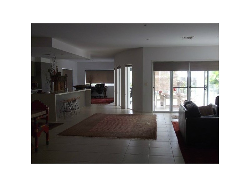 4 Dornoch Way, Peregian Springs QLD 4573