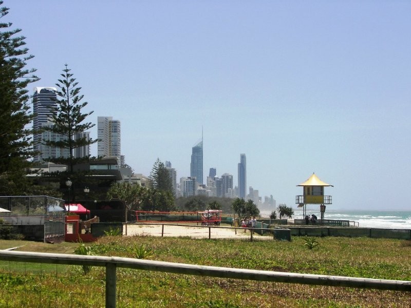 15 Bondi Ave, Mermaid Beach QLD 4218