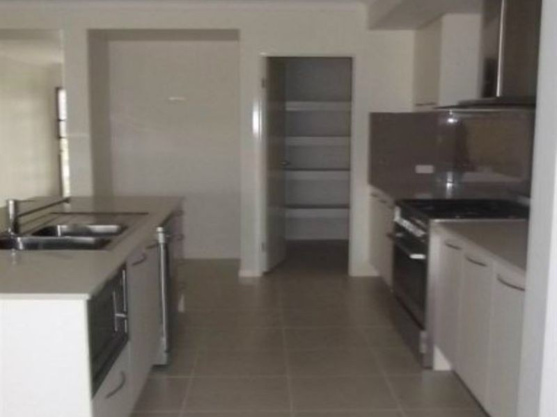 33 Glen Abby Ave, Peregian Springs QLD 4573