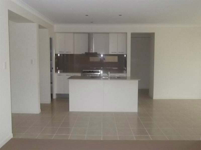 33 Glen Abby Ave, Peregian Springs QLD 4573