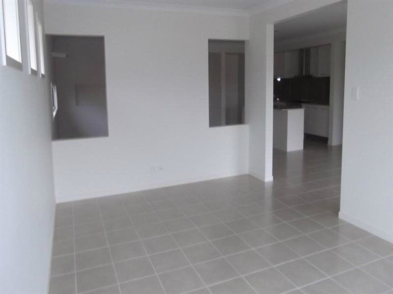 33 Glen Abby Ave, Peregian Springs QLD 4573