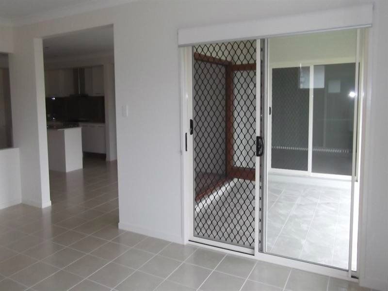 33 Glen Abby Ave, Peregian Springs QLD 4573