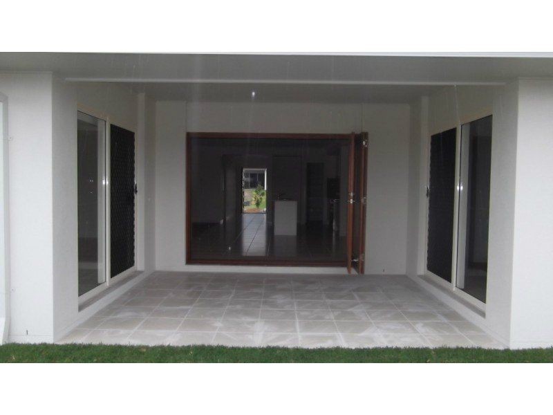 33 Glen Abby Ave, Peregian Springs QLD 4573