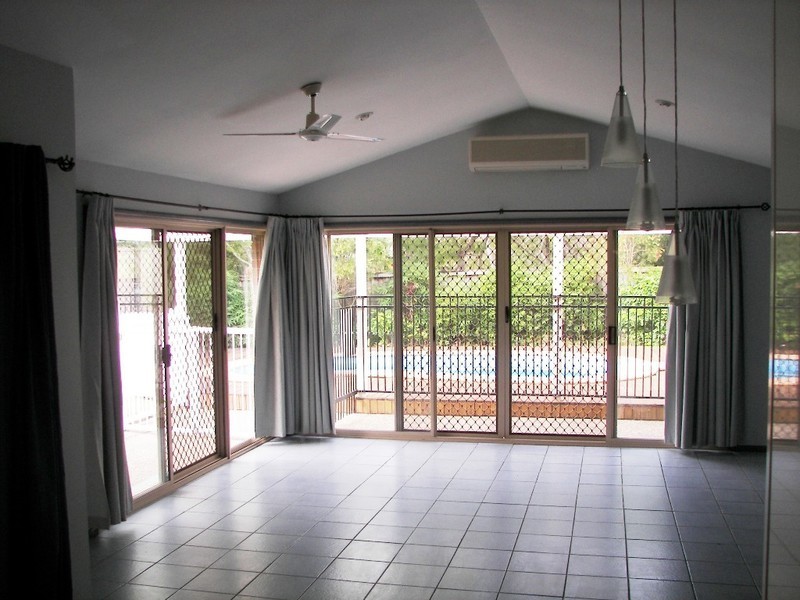 14 Jamieson Dr, Parkwood QLD 4214