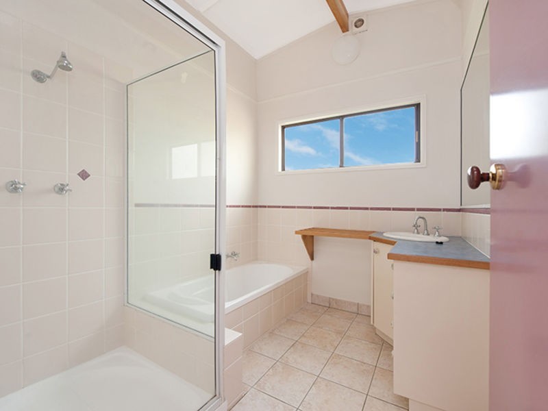 1 Binnea St, Yaroomba QLD 4573