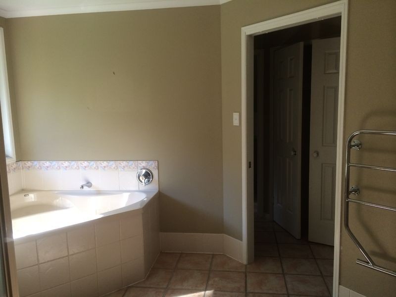 53 Rainforest Rd, Chevallum QLD 4555