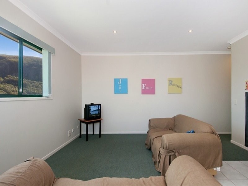 10 Marakari Cres, Mount Coolum QLD 4573