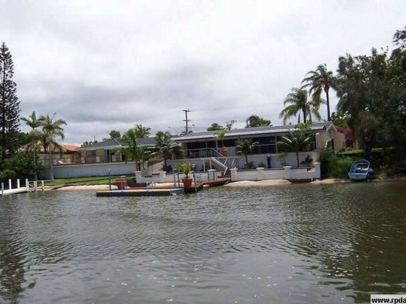 Isle Of Capri QLD 4217
