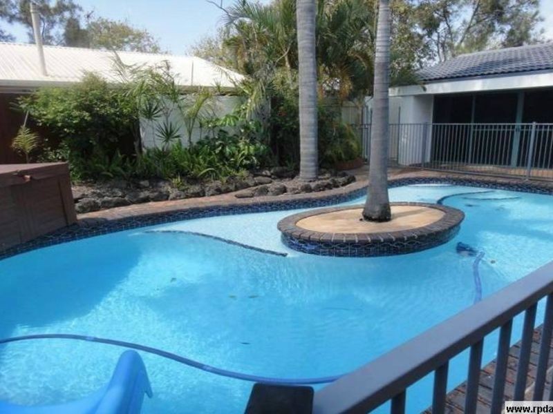 Isle Of Capri QLD 4217