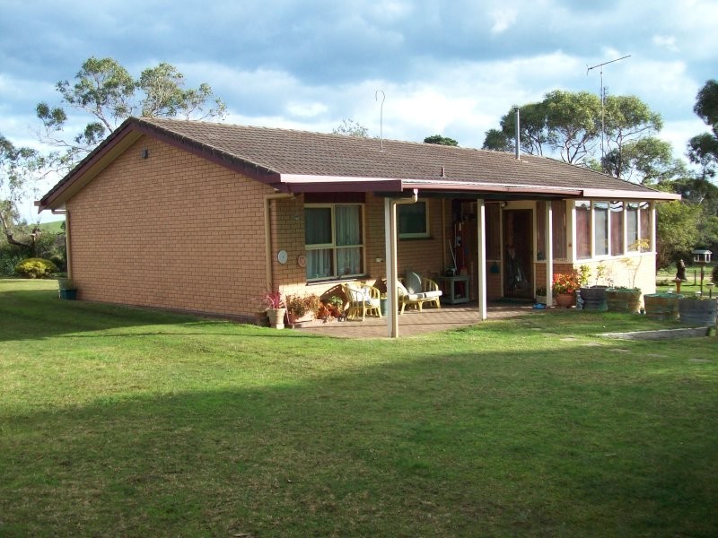 36 Casuarina Grove, Nelson VIC 3292