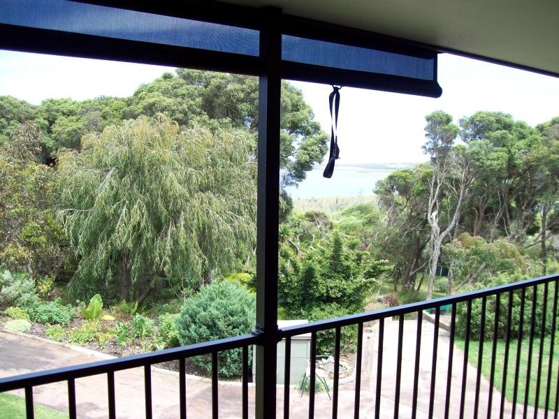 83 Beach Road, Nelson VIC 3292