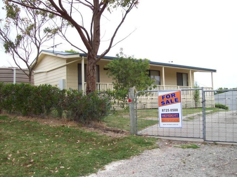 3 Moonah Avenue, Nelson VIC 3292