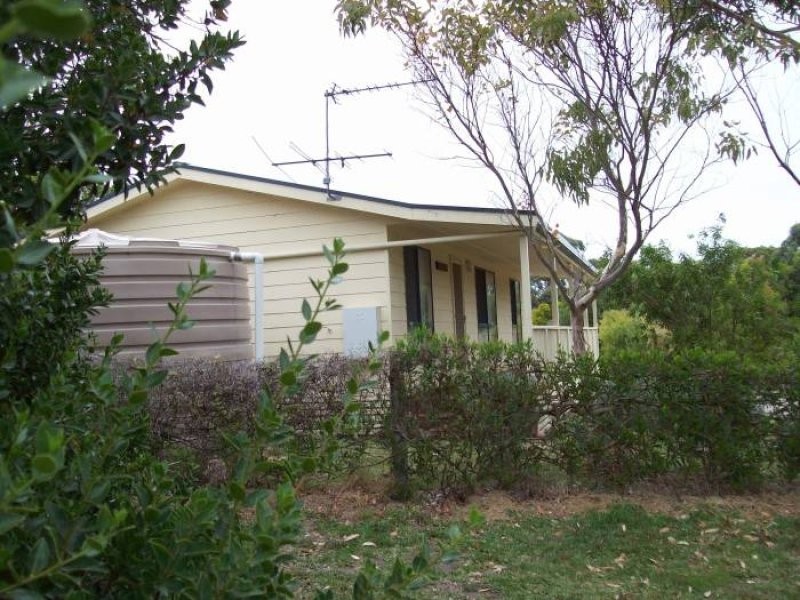 3 Moonah Avenue, Nelson VIC 3292