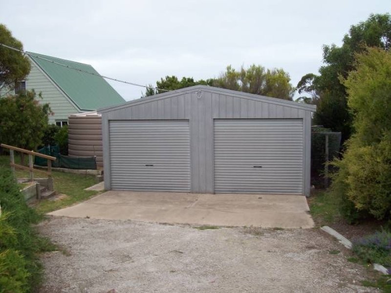 3 Moonah Avenue, Nelson VIC 3292
