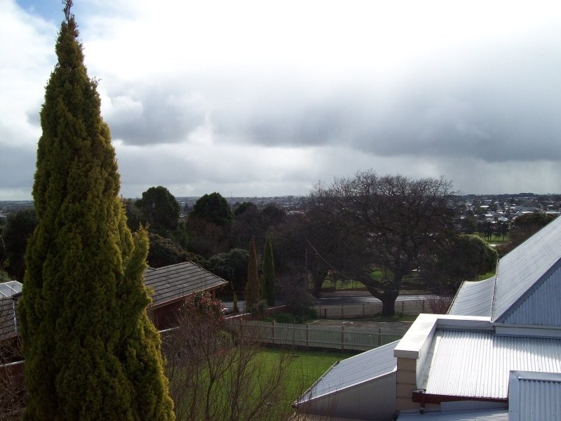 2/8 Lake Tce West, Mount Gambier SA 5290