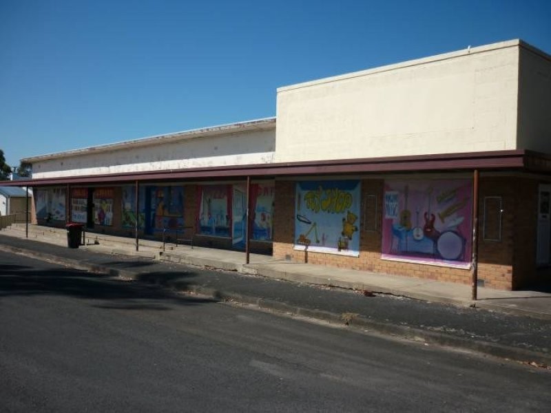 8 Hunkin Tce, Nangwarry SA 5277