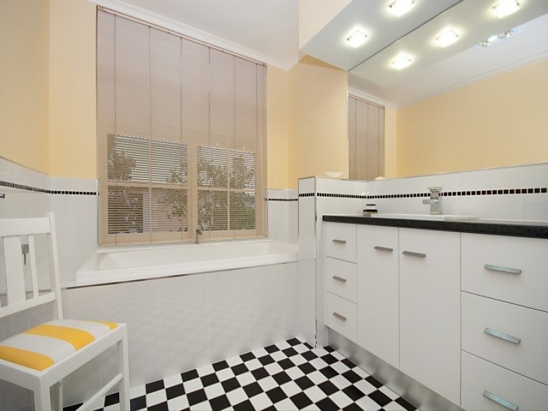 52 Bay Road, Mount Gambier SA 5290