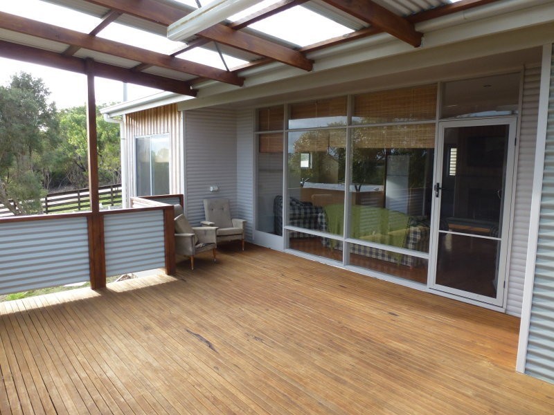 19 Moonah Ave, Nelson VIC 3292