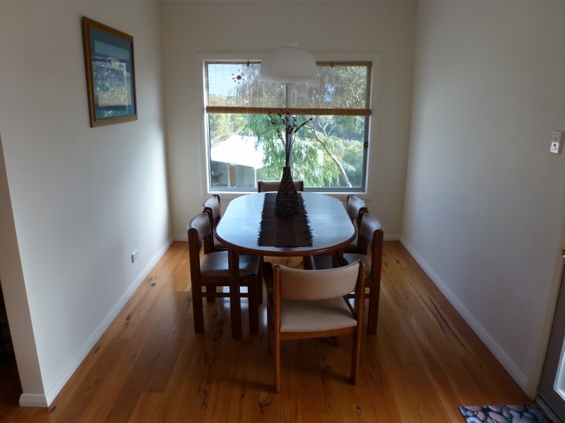 19 Moonah Ave, Nelson VIC 3292