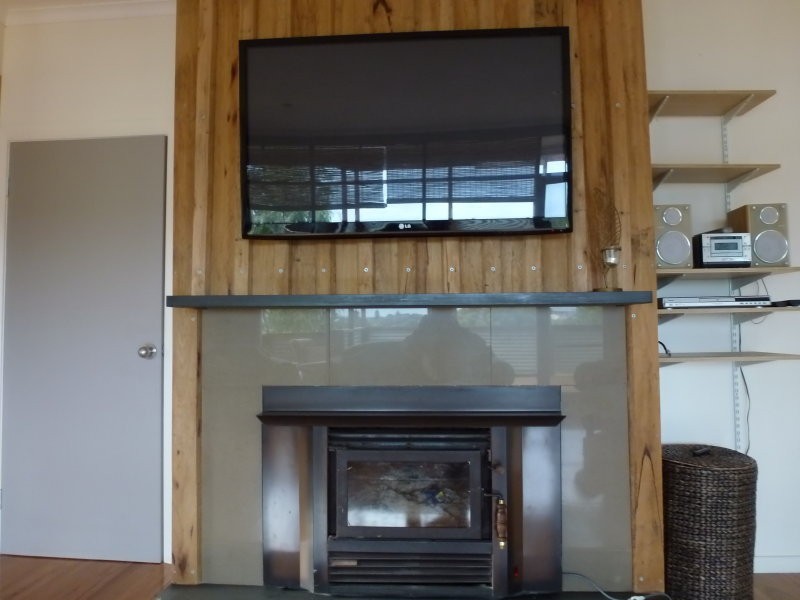 19 Moonah Ave, Nelson VIC 3292